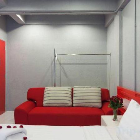 Oyo 292 The Oddy Hip Hotel Patong Ngoại thất bức ảnh