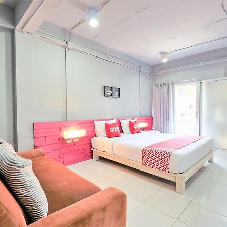 Oyo 292 The Oddy Hip Hotel Patong Ngoại thất bức ảnh