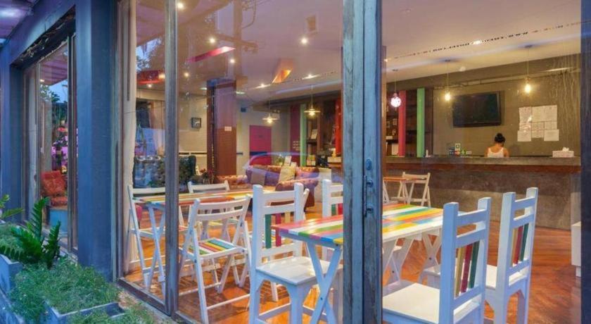 Oyo 292 The Oddy Hip Hotel Patong Ngoại thất bức ảnh