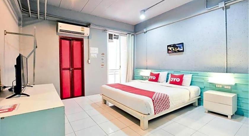 Oyo 292 The Oddy Hip Hotel Patong Ngoại thất bức ảnh