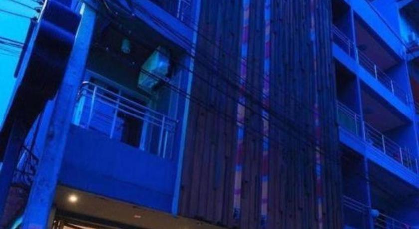 Oyo 292 The Oddy Hip Hotel Patong Ngoại thất bức ảnh